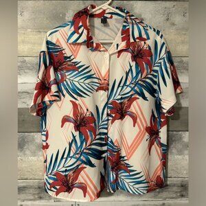 NWOT Women’s Hawaiian Button Down